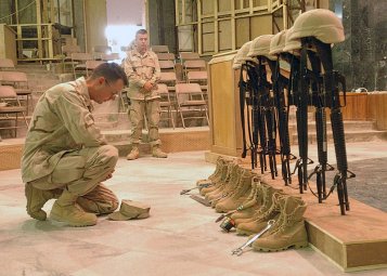 /news/800px-US_Navy_040515-N-1261P-001_US_Navy_Seabees_attend_a_memorial_service_honoring_seven_killed_during_a_recent_attack_while_serving_in_Iraq_568719116059.jpg