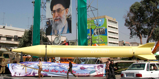 /news/Ftwtr-AP-Hasan-Sarbakhshian-Iran-missile.png
