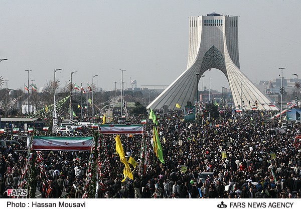 Zaferle geçen 36 yıl: İran İslam Devrimi üzerine düşünceler