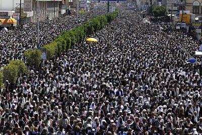/news/houthis-rally-to-celebrate-victory-in-sanaa-yemen_opt.jpg