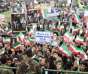 Devrimin 35 yılı: Daha Büyük ve Güçlü Bir İran