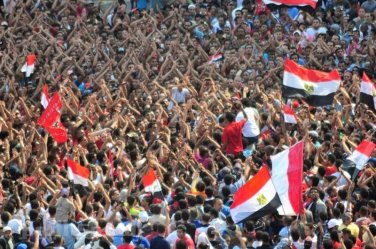 Mısır Seçimlerinde Gerçek Dışı Anketler Yayınlayarak Yürütülen Medya Savaşı