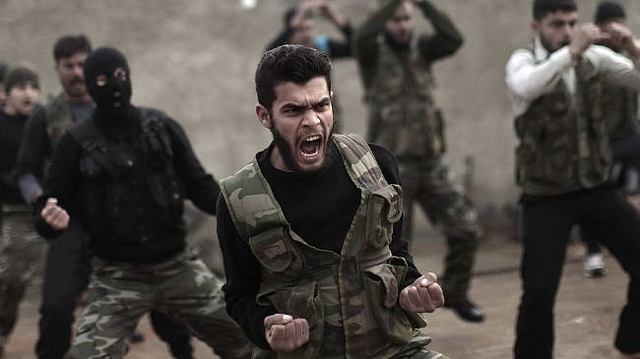Guardian: ABD Suriyeli militanları Ürdün'de eğitmeye başladı / 15 bin militan yetiştirilecek
