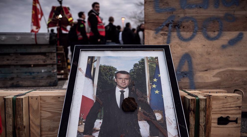 Macron'un Fransa'sında milyonlar rejim değişikliği için yürüyor